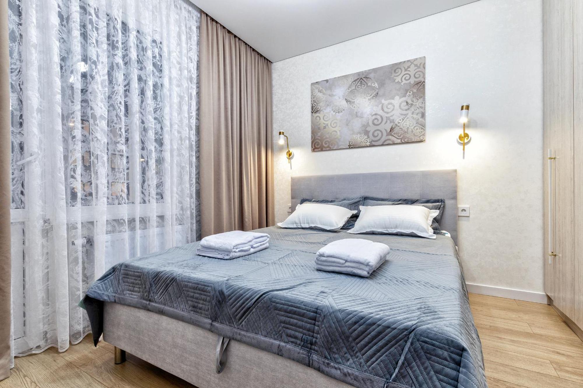 шикарные в районе экспо, Mega Apartment *